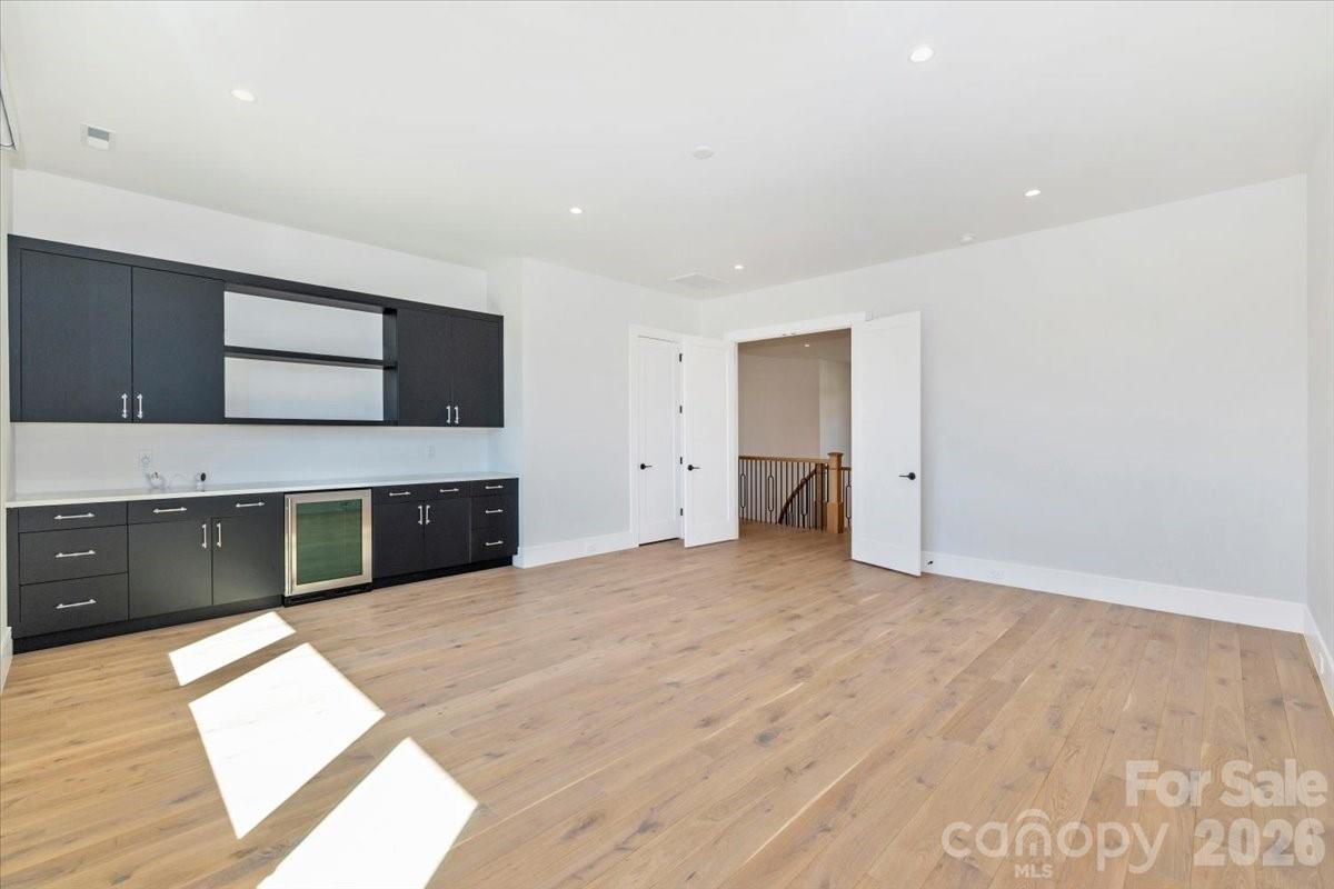 Twin Lakes - Residential