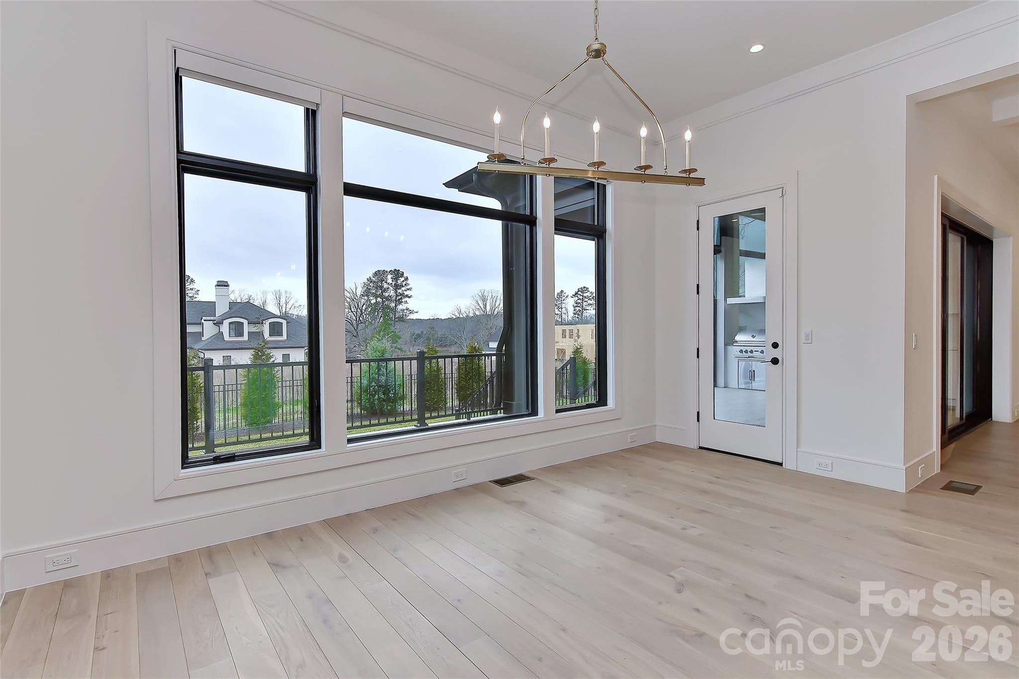 Twin Lakes - Residential