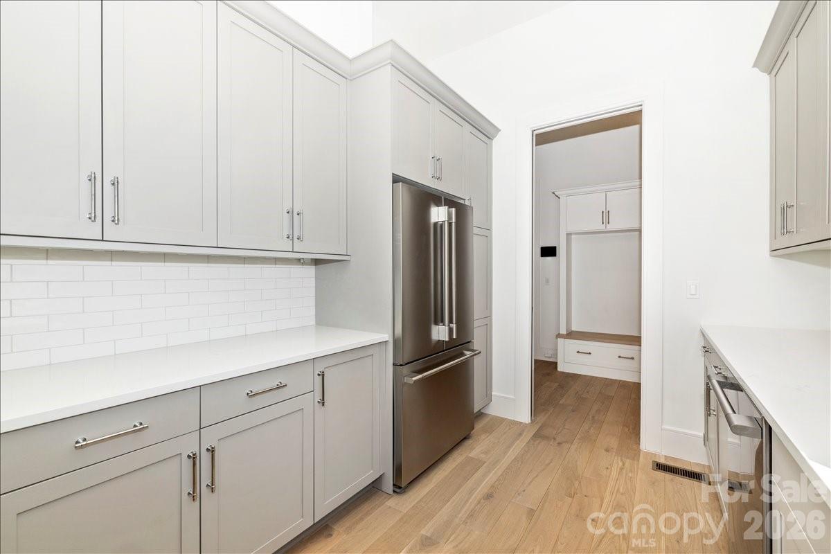 Twin Lakes - Residential