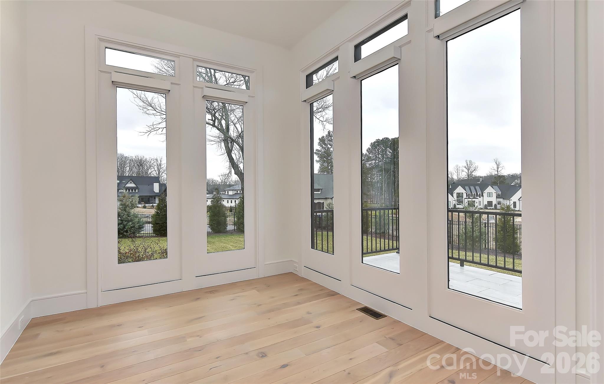 Twin Lakes - Residential