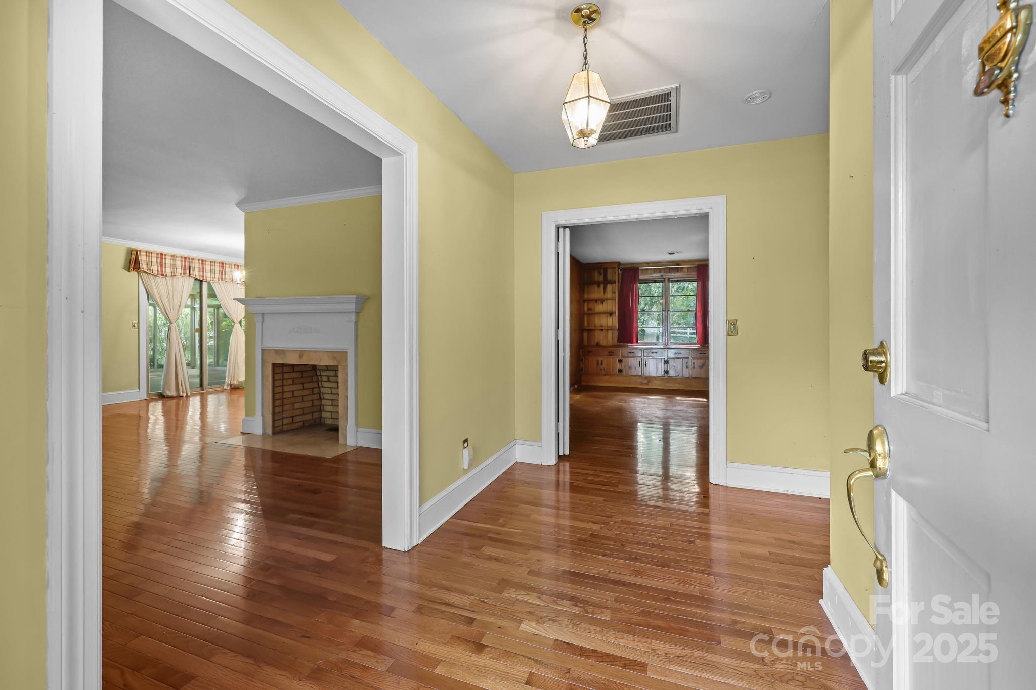 Country Club - Residential