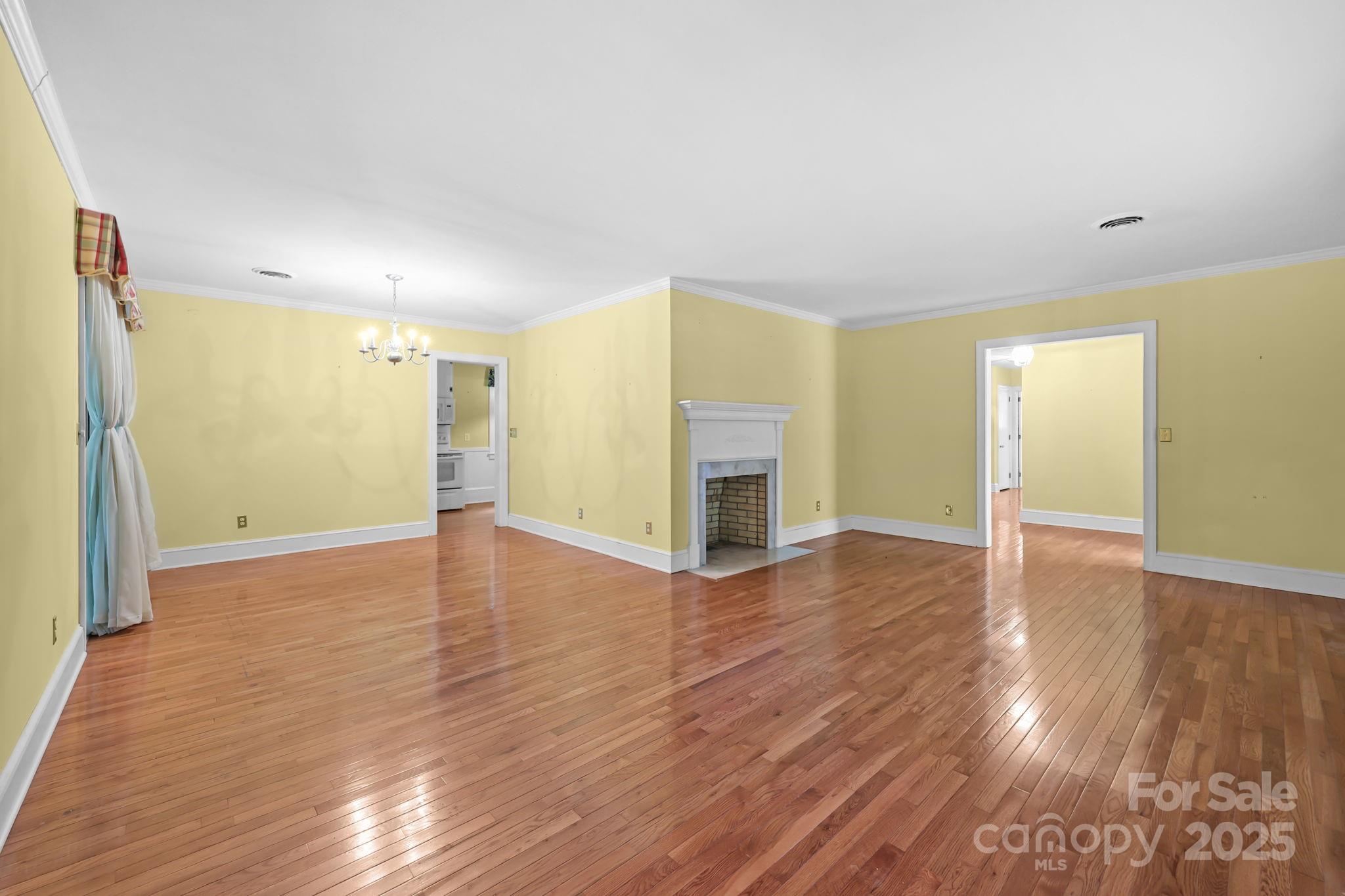 Country Club - Residential