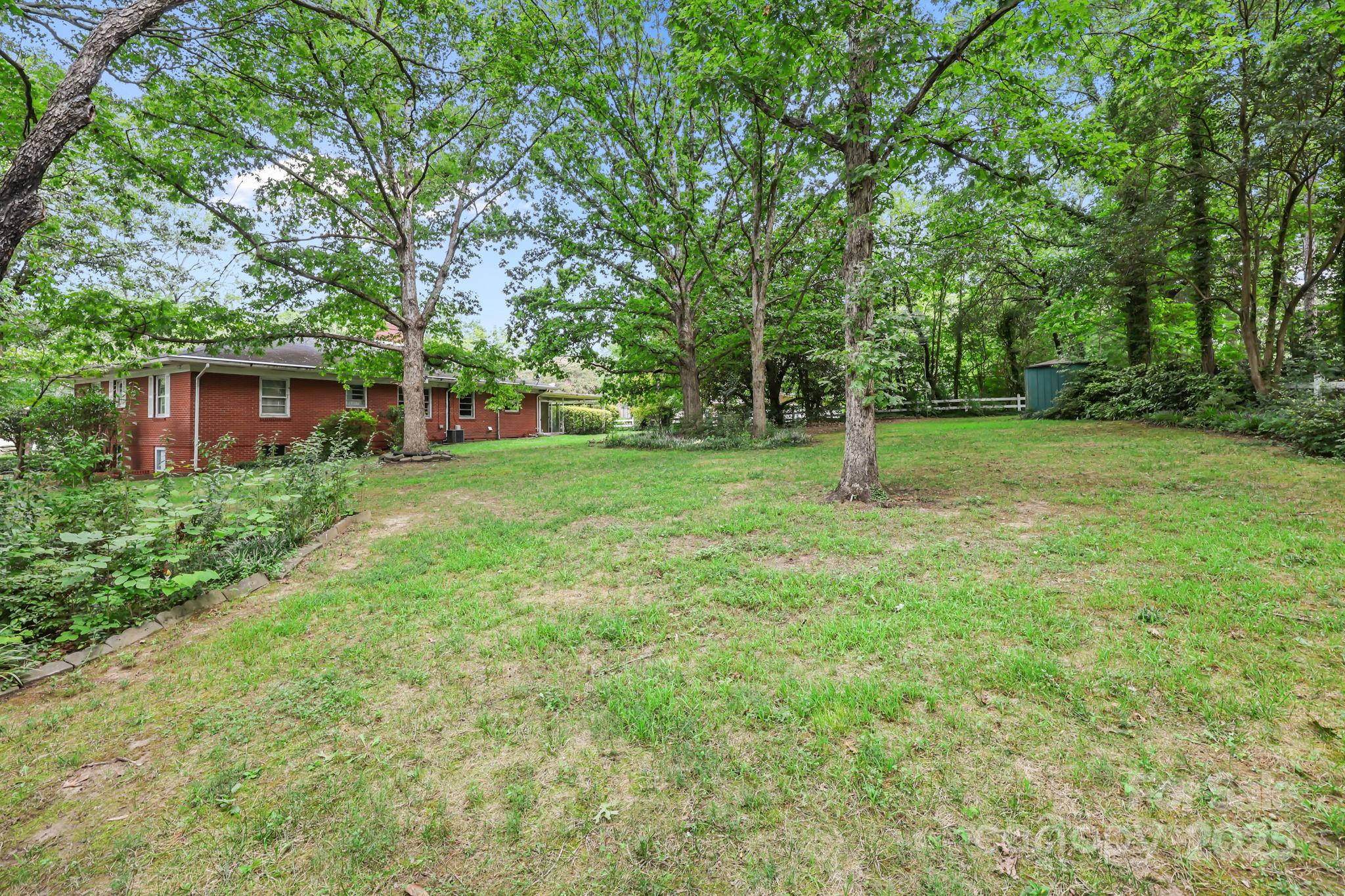 Country Club - Residential