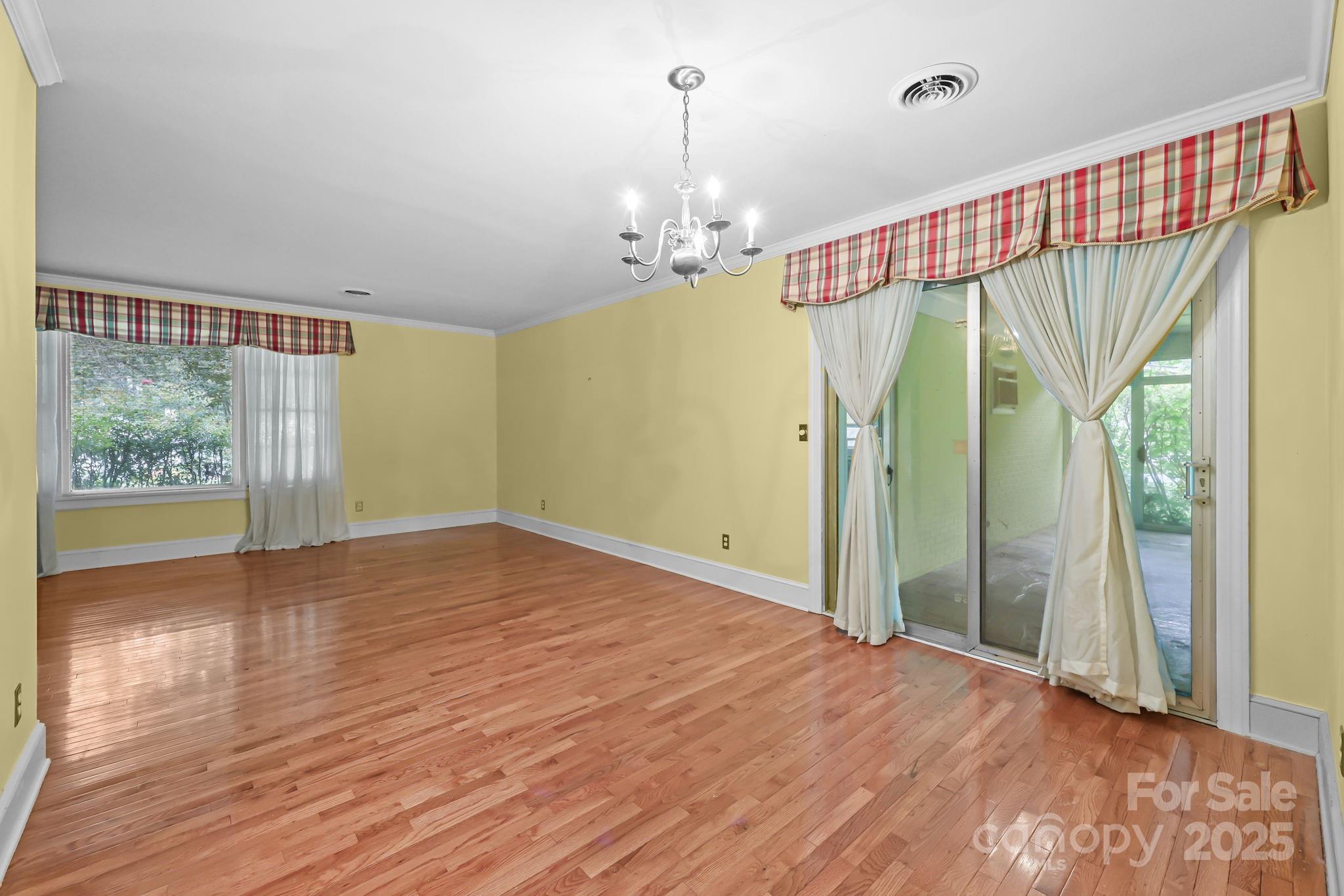 Country Club - Residential