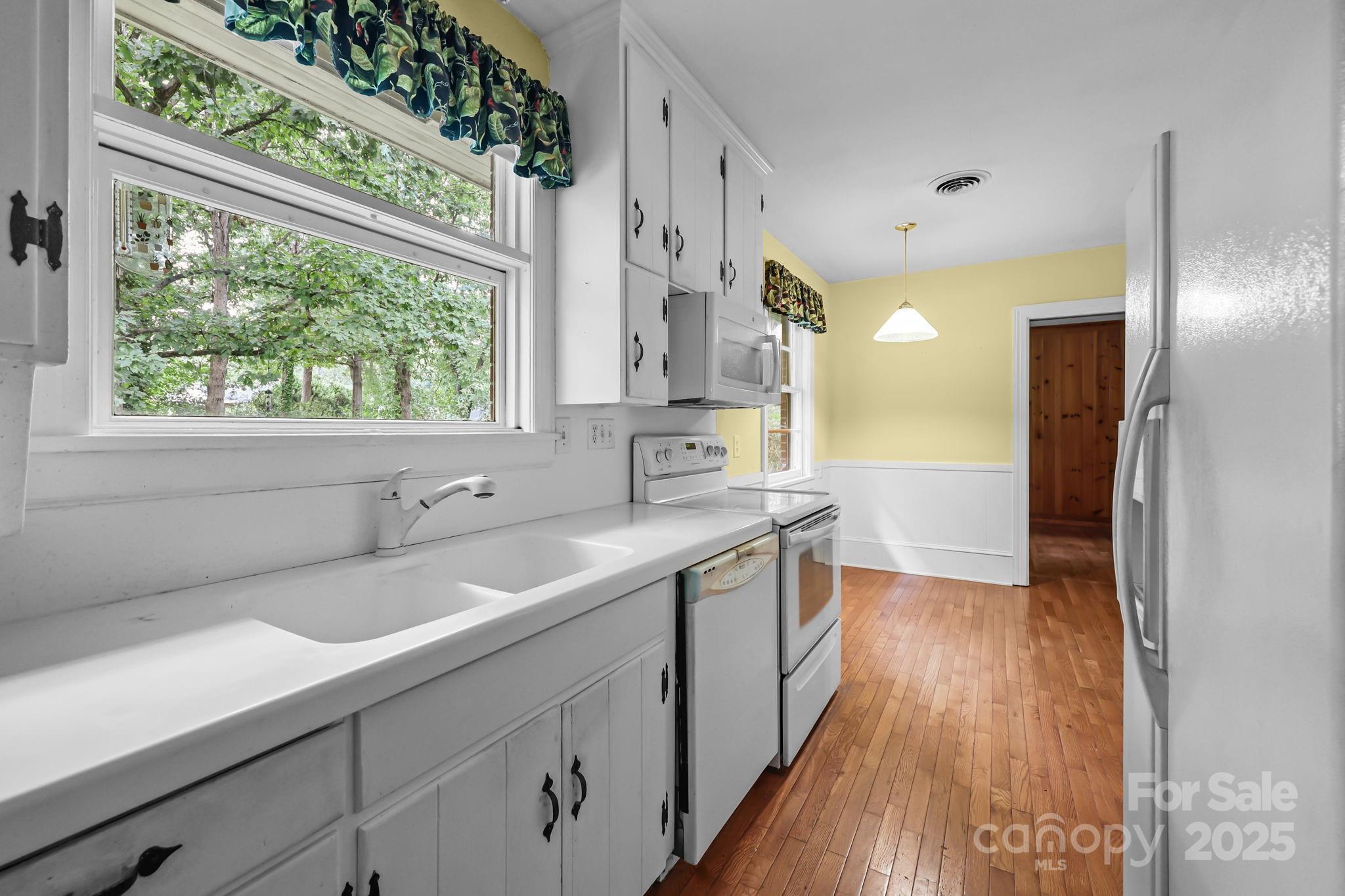 Country Club - Residential