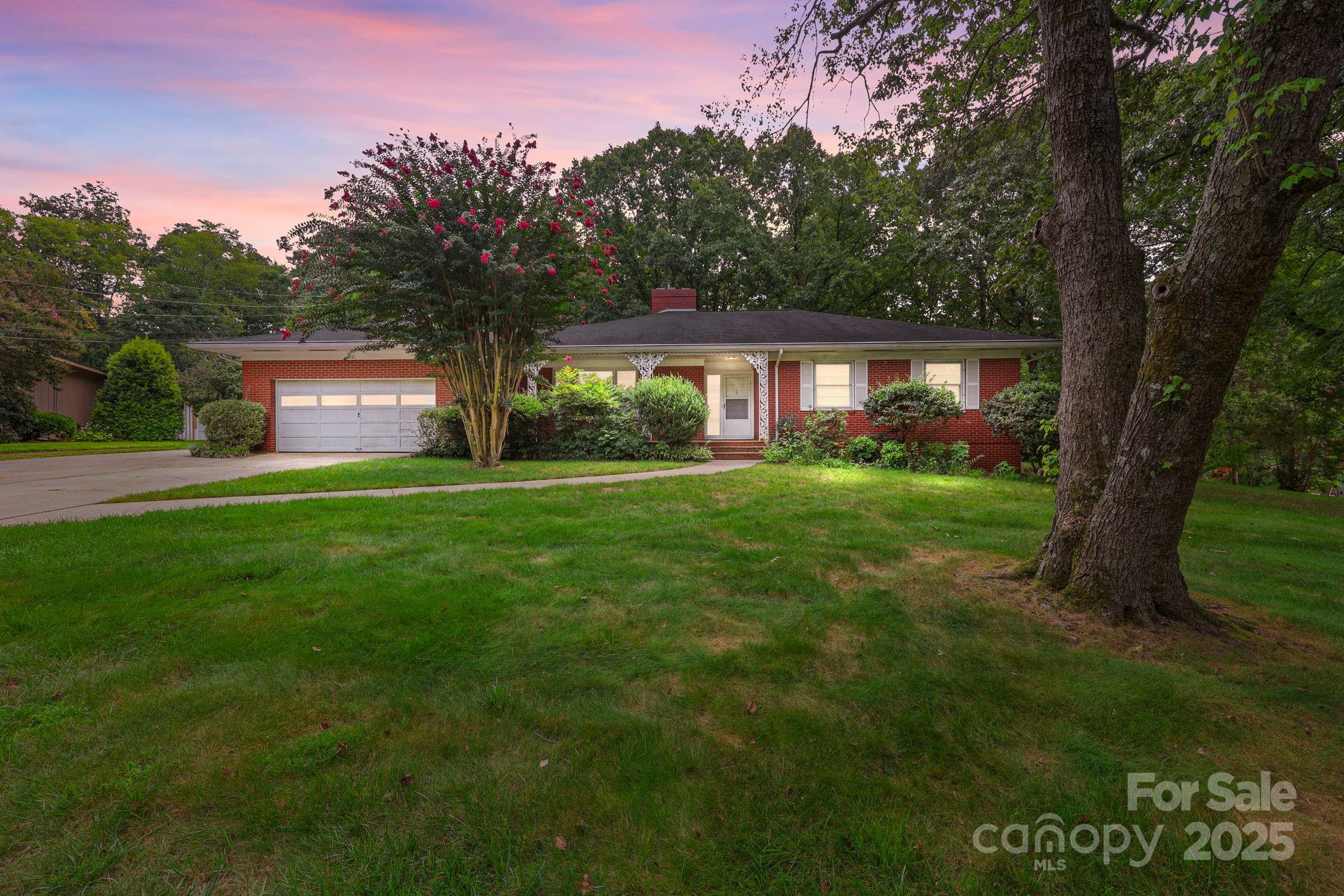 Country Club - Residential