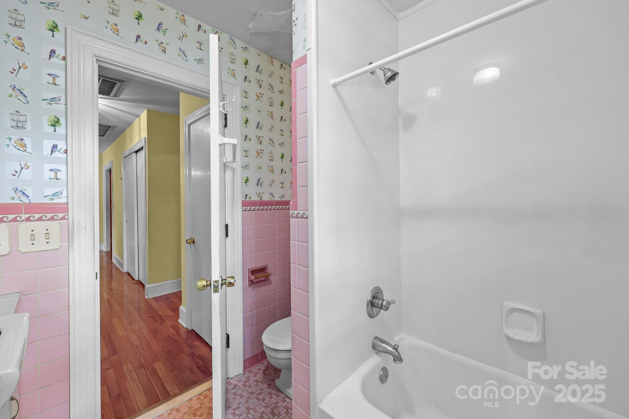 Country Club - Residential