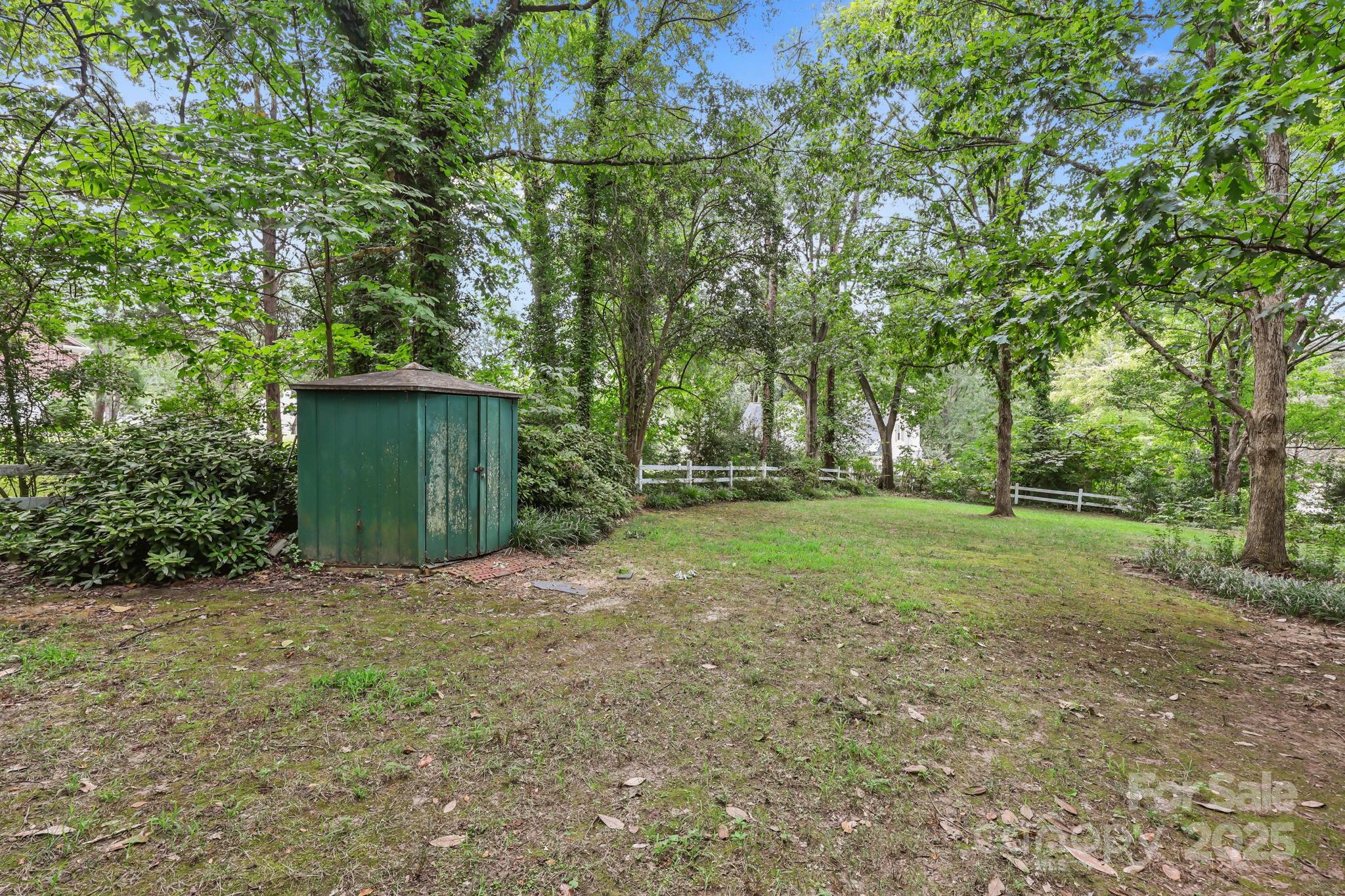 Country Club - Residential