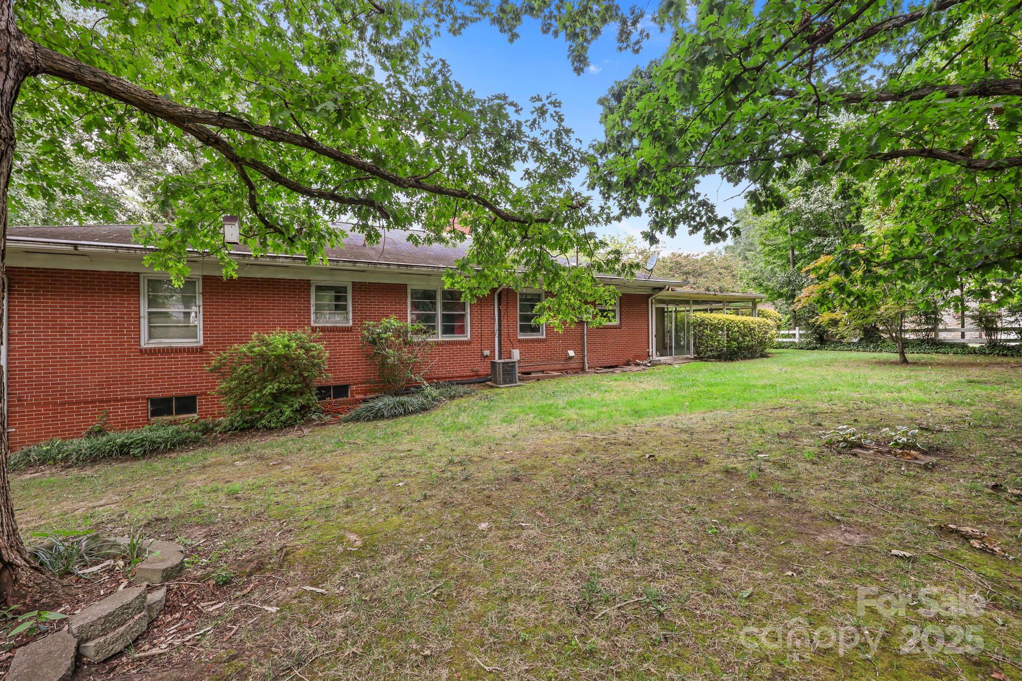 Country Club - Residential