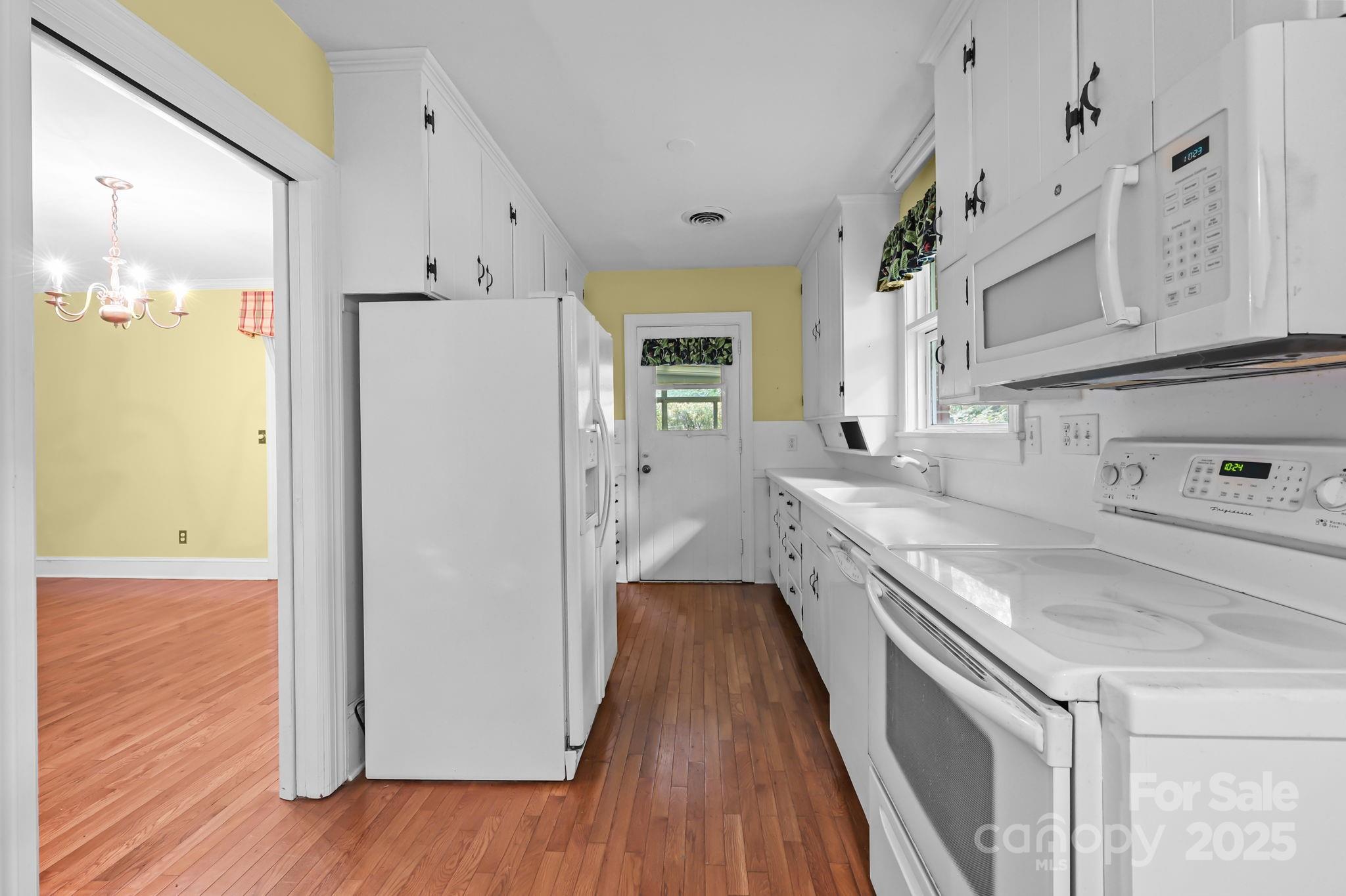 Country Club - Residential