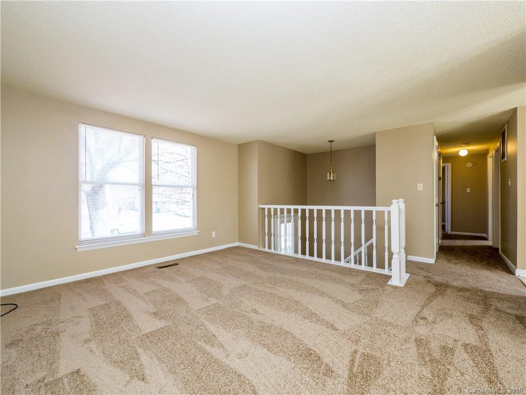 Pheasant Knoll - Residential Lease