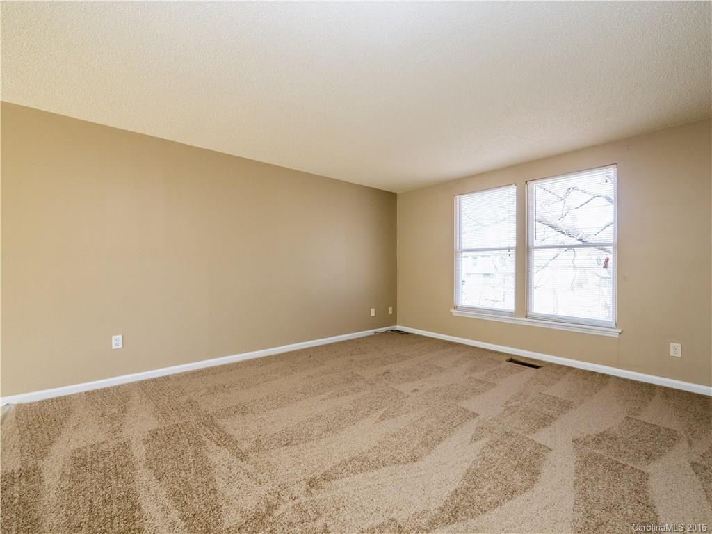 Pheasant Knoll - Residential Lease