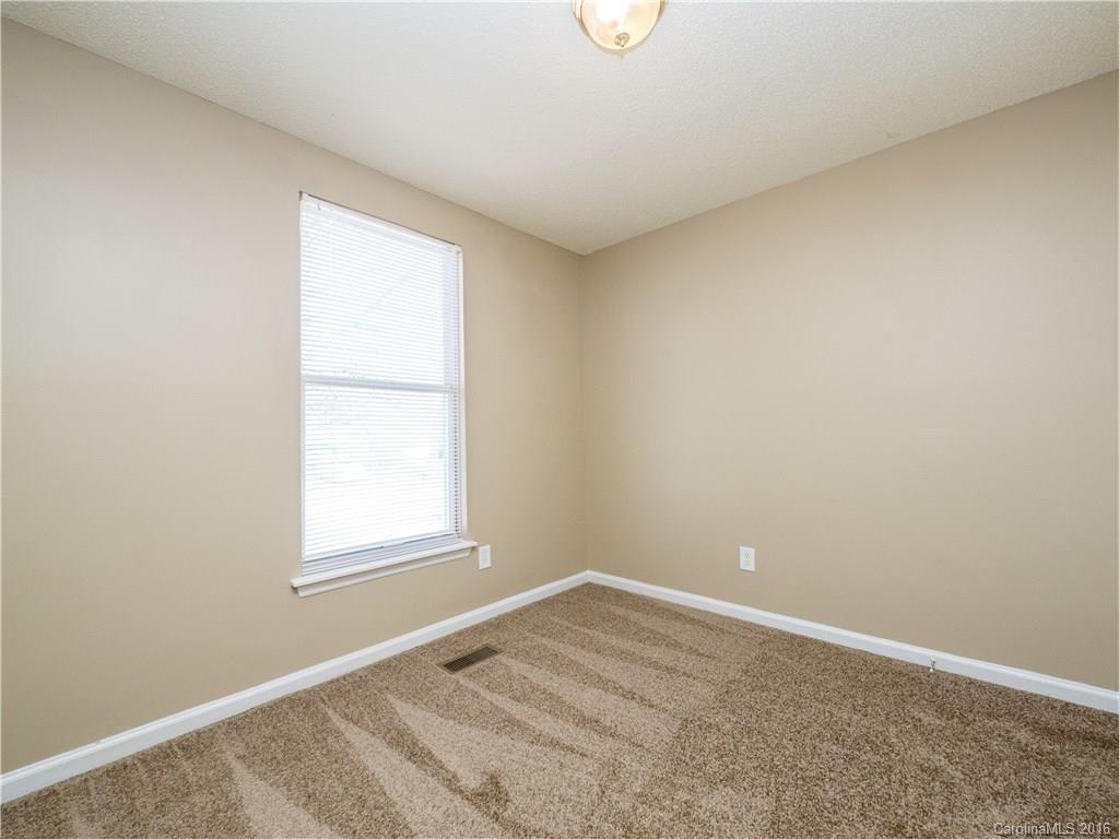 Pheasant Knoll - Residential Lease