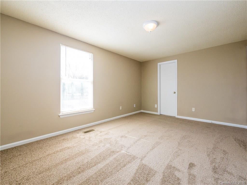 Pheasant Knoll - Residential Lease