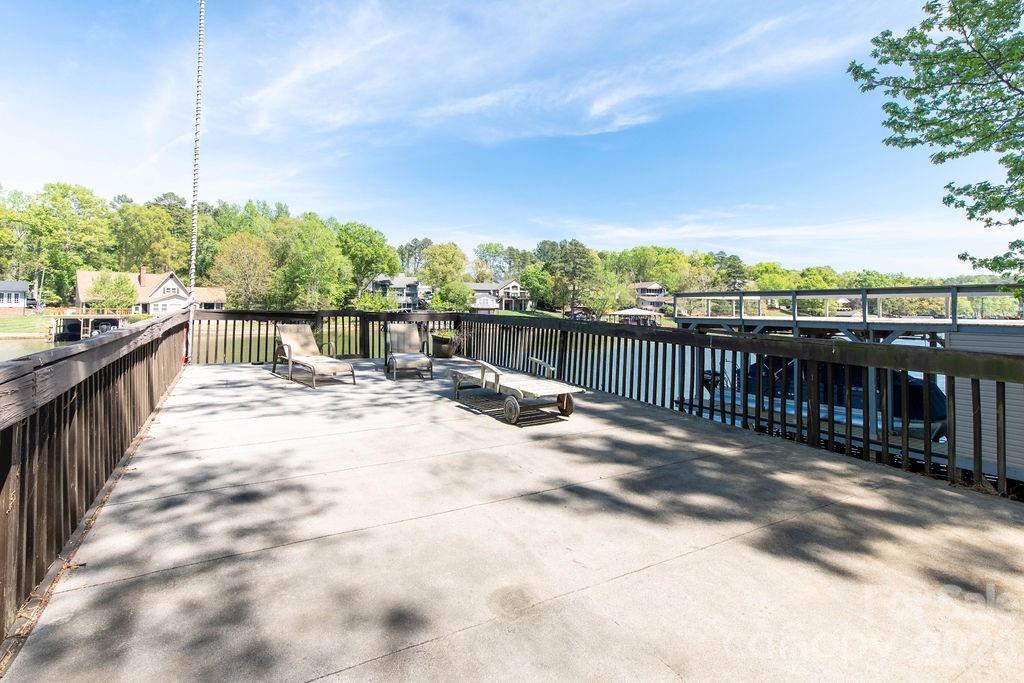 Rolling View - Residential