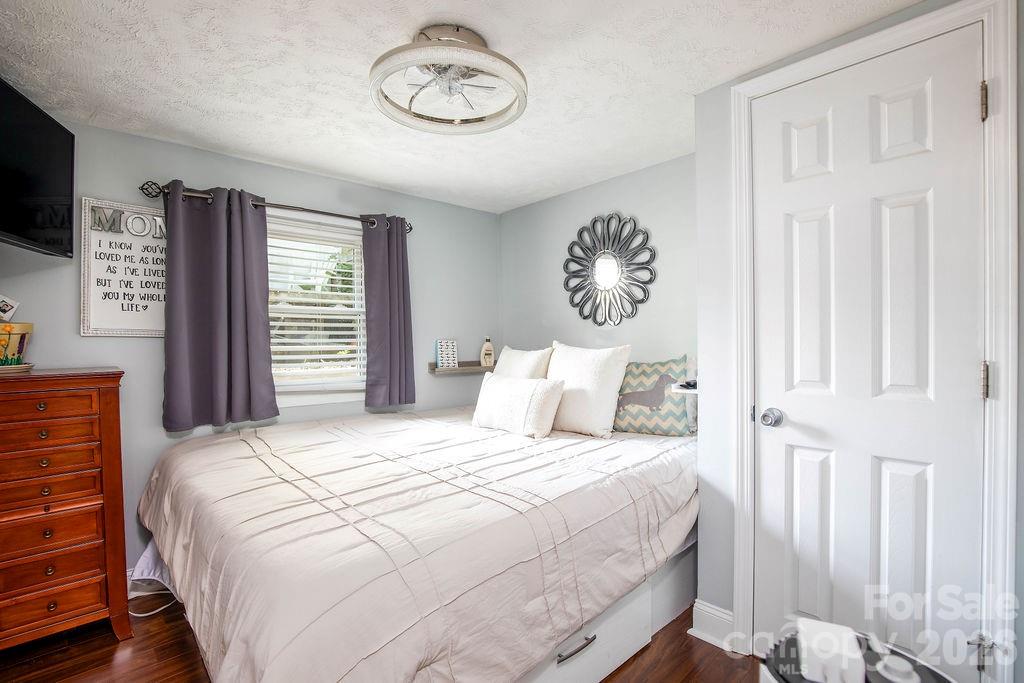 Rolling View - Residential