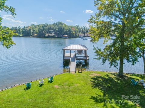 5141 Sunshine Harbor Road Clover SC 29710