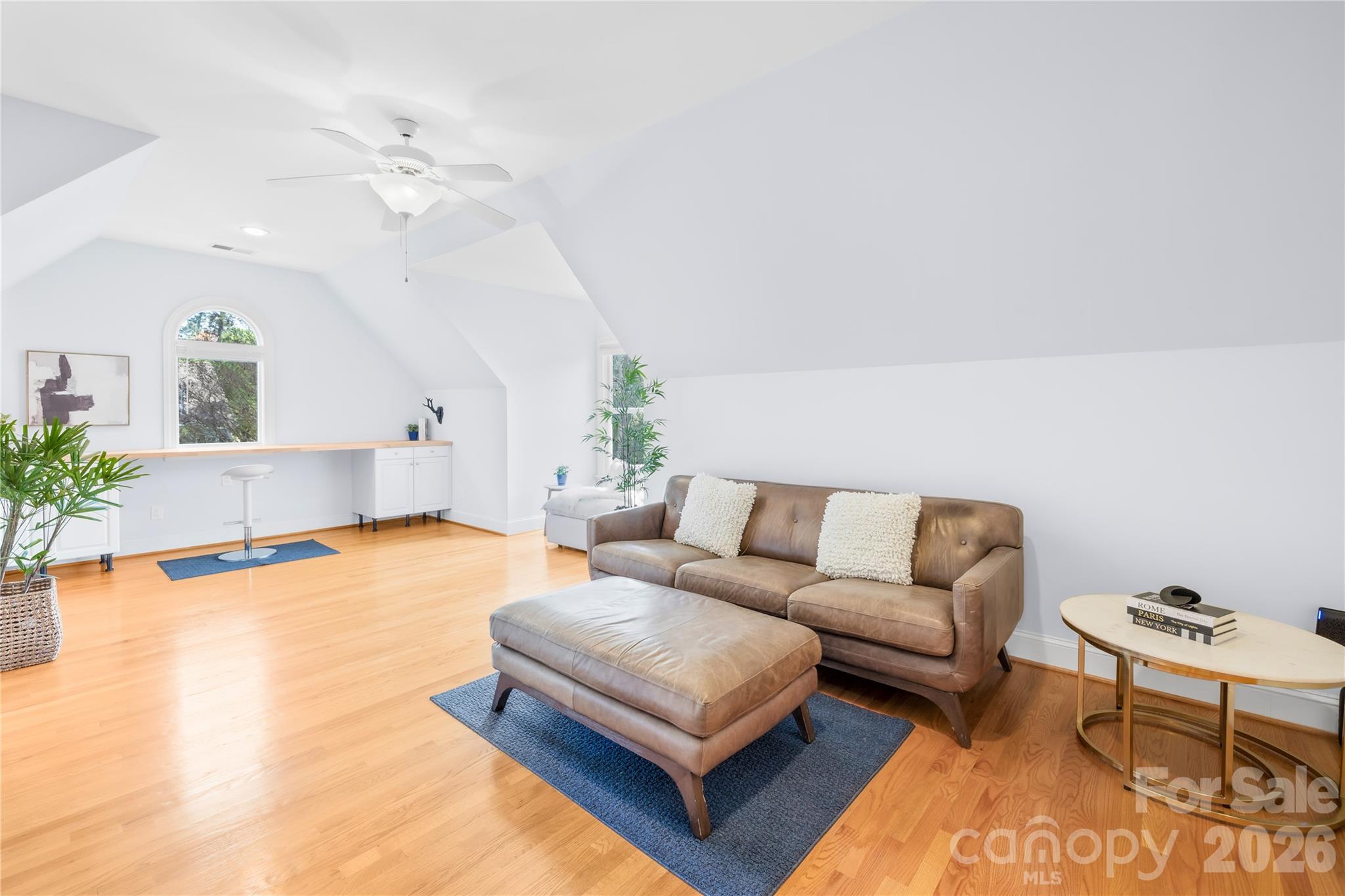 The Peninsula - Residential