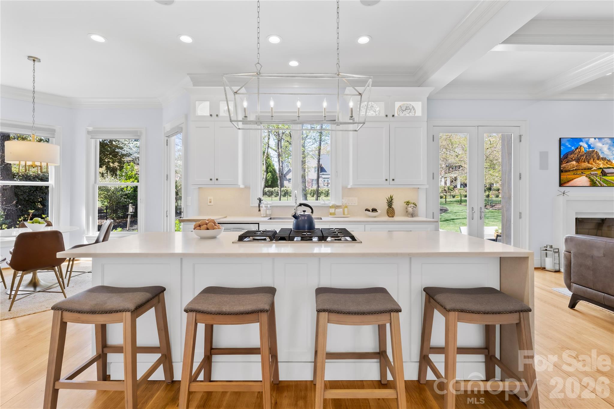 The Peninsula - Residential