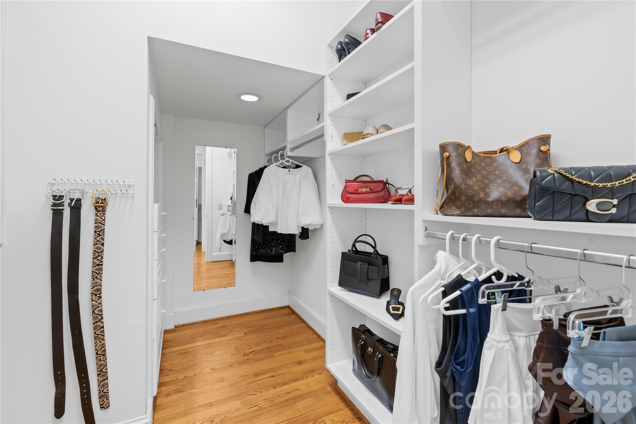 The Peninsula - Residential