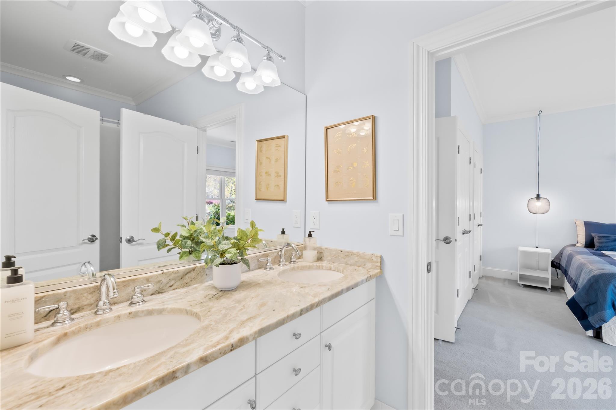 The Peninsula - Residential