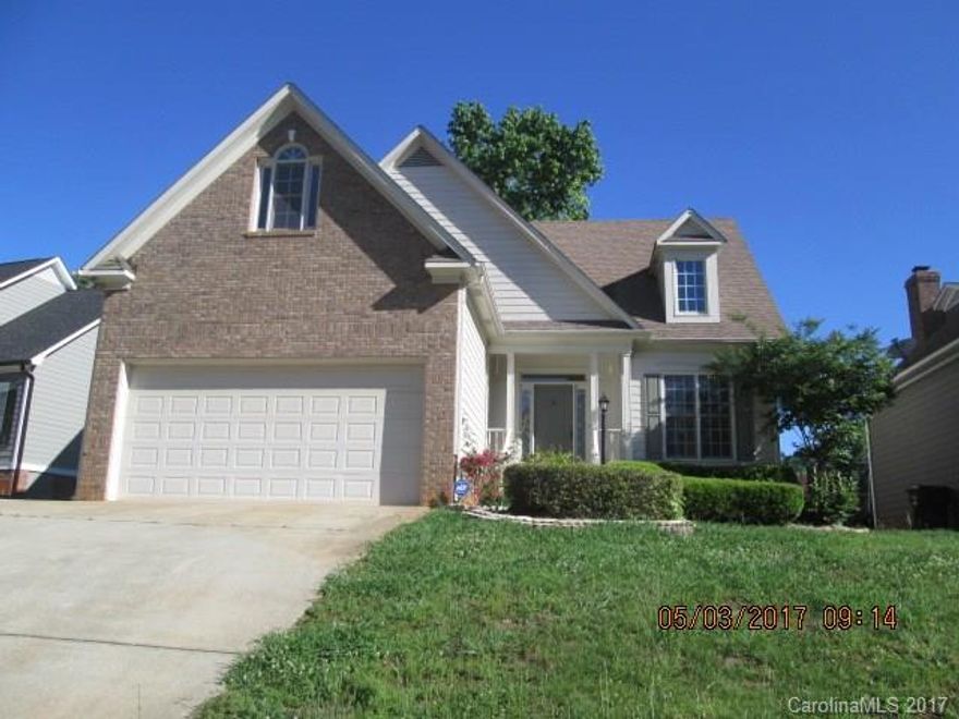 Sonny Collins built home.  The home has new interior paint and carpeting.