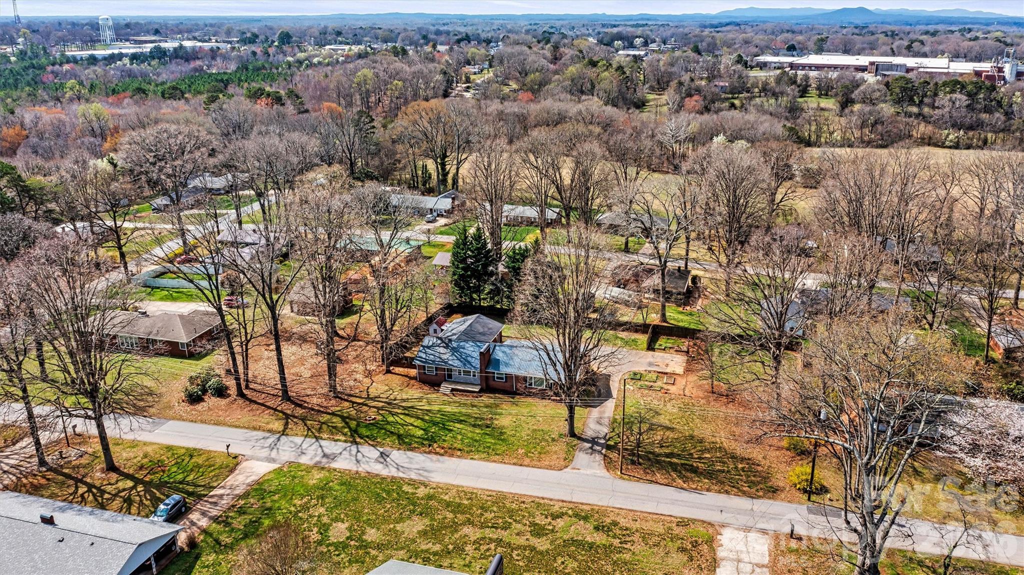 1212 3rd Street Drive SE