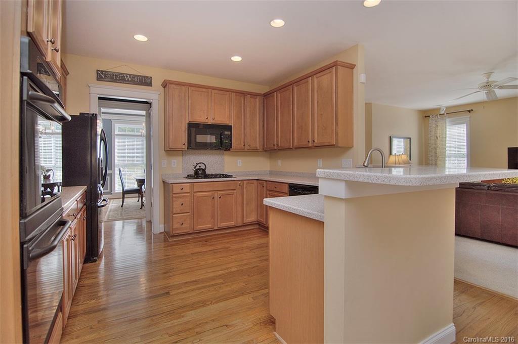 Lake Shore - Residential