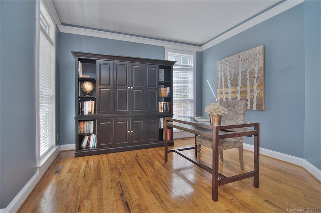 Lake Shore - Residential