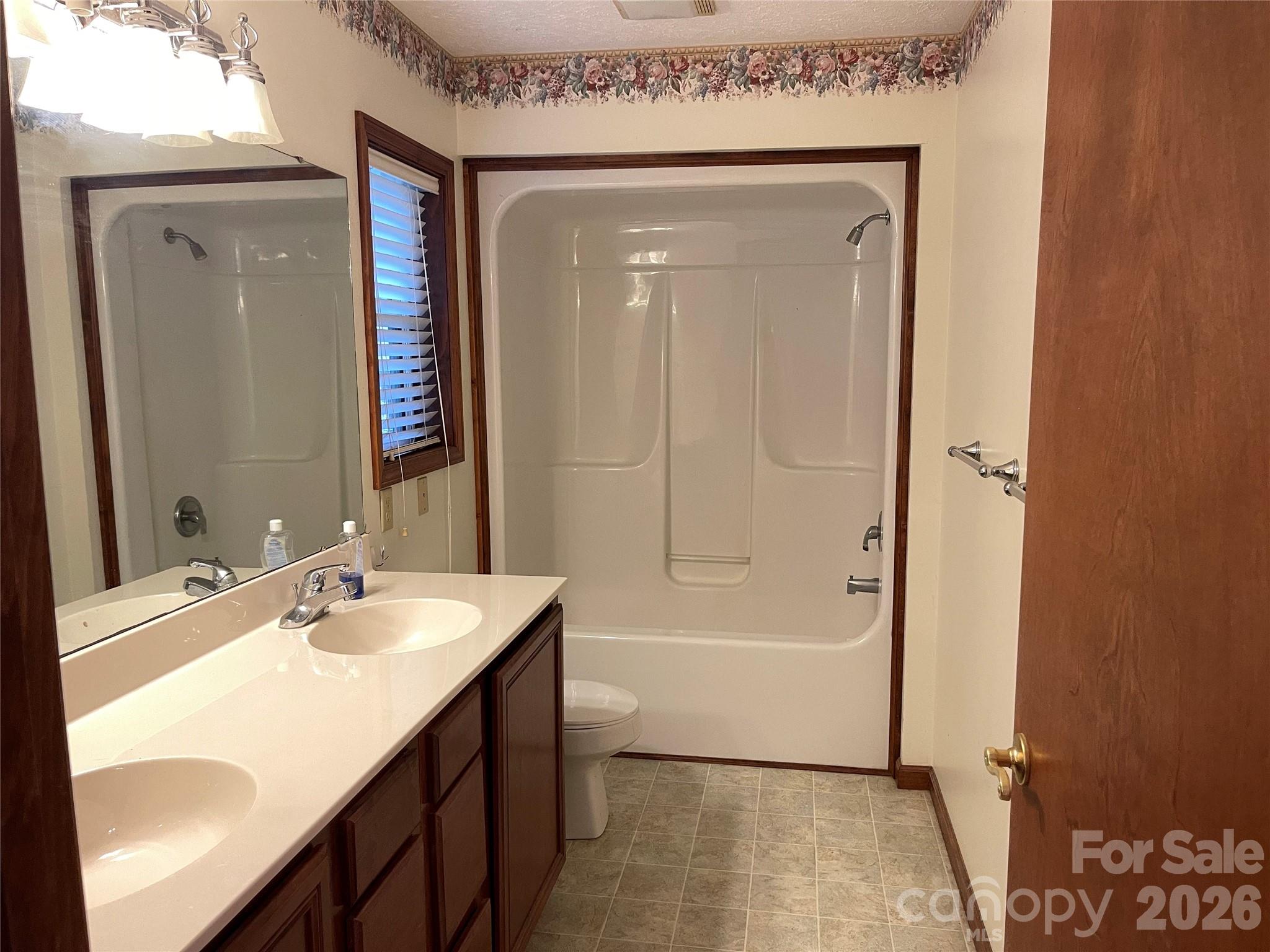 118 Whitewater Drive