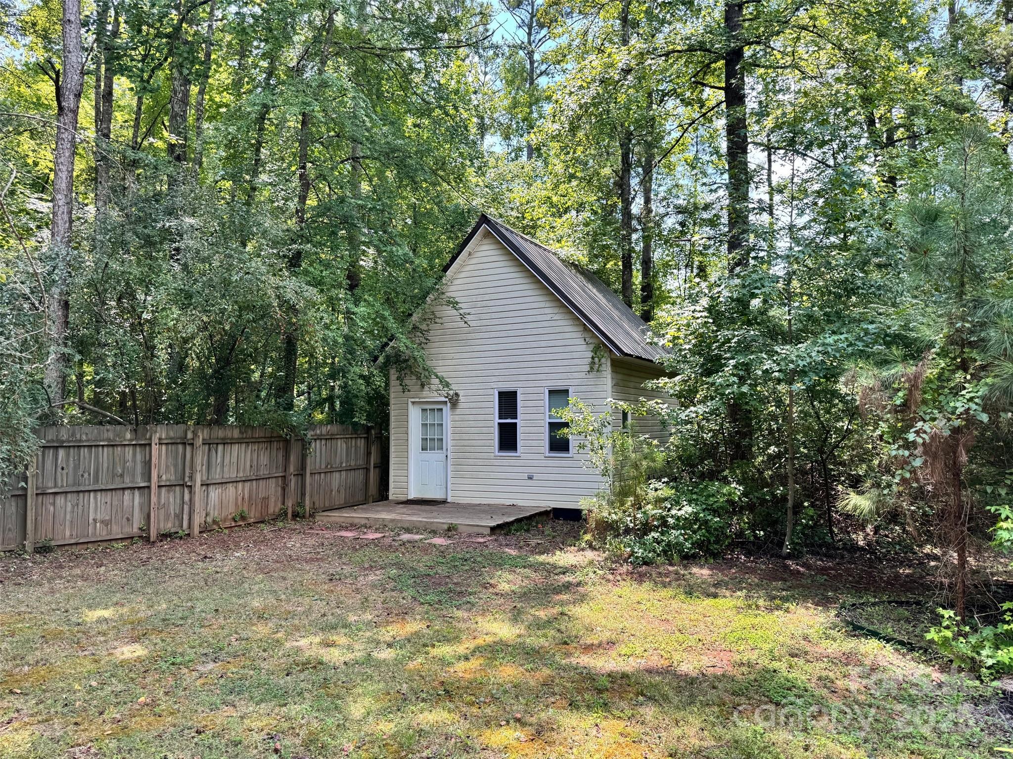 1065 Meadow Bend Drive