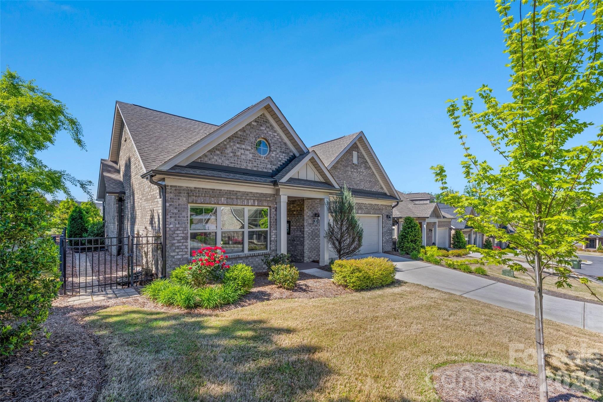 935 Stone Village Drive