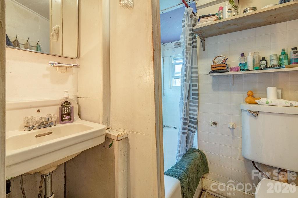 Galax Park - Residential Income