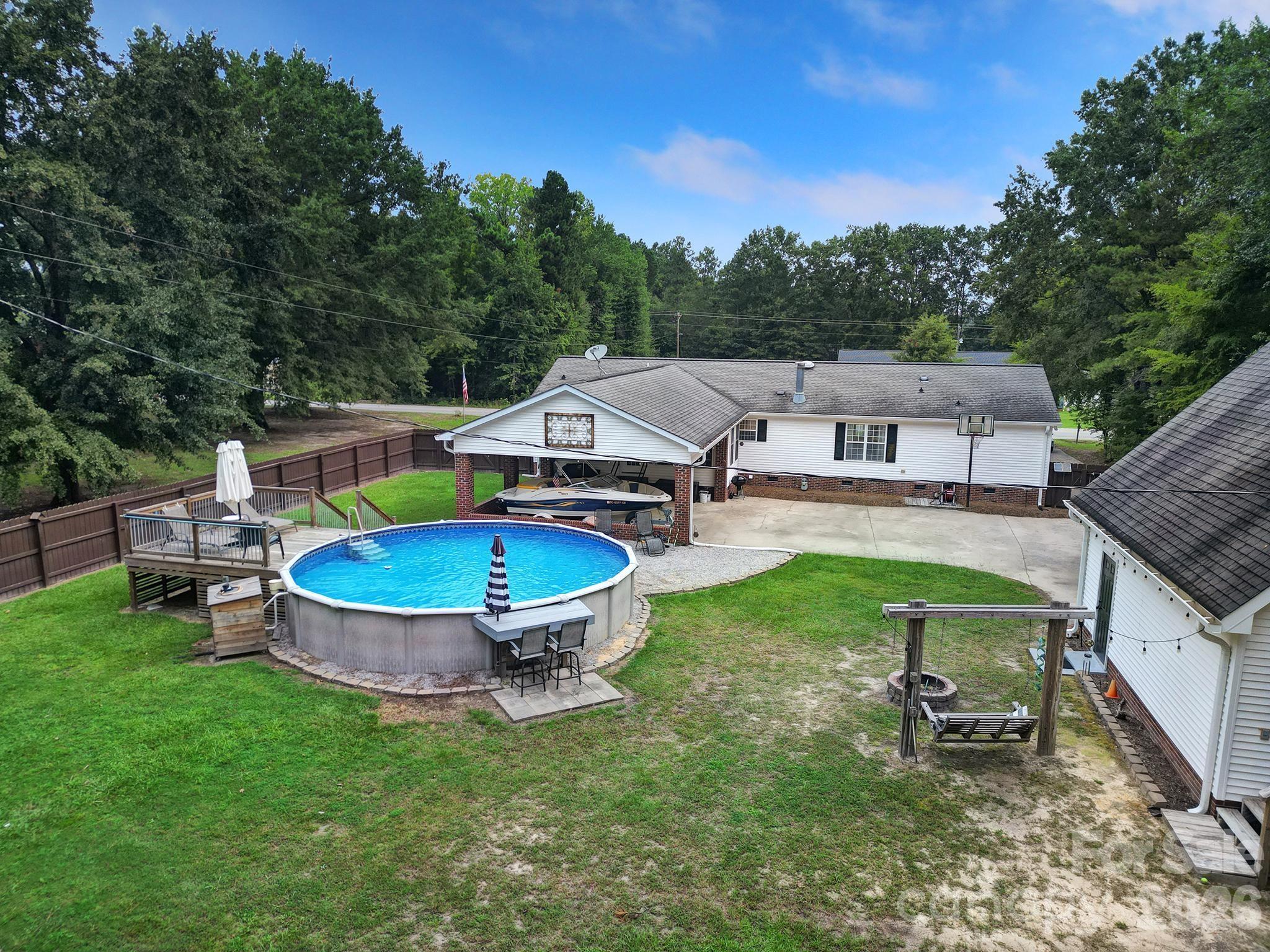 1421 Suttle Road