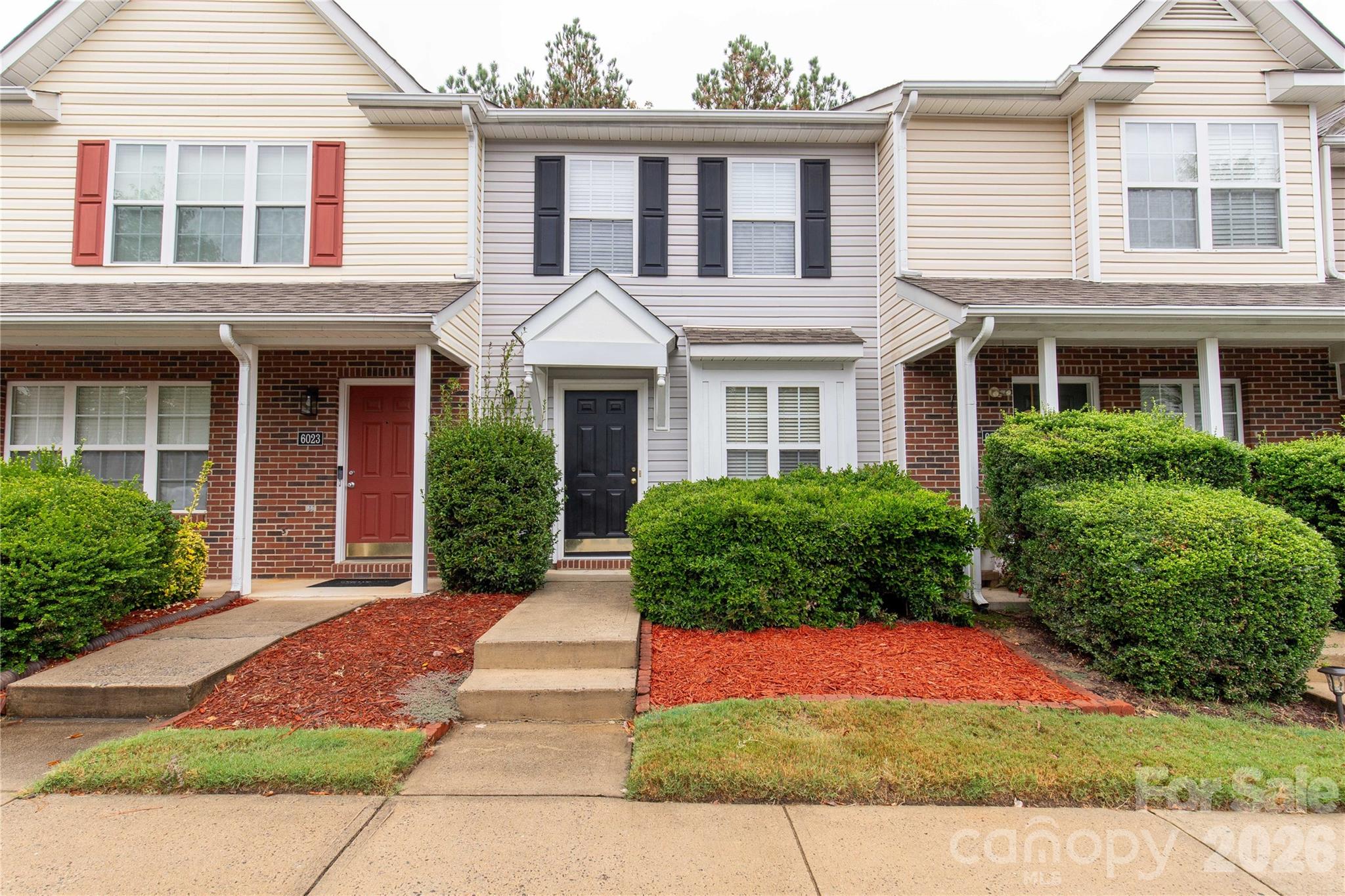 6025 Leek Court