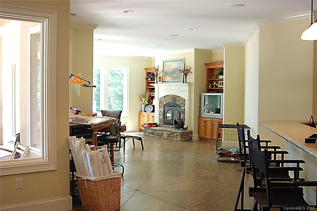 The Harbour At The Pointe - Residential