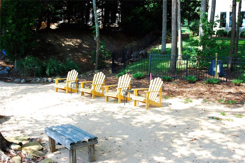 The Harbour At The Pointe - Residential