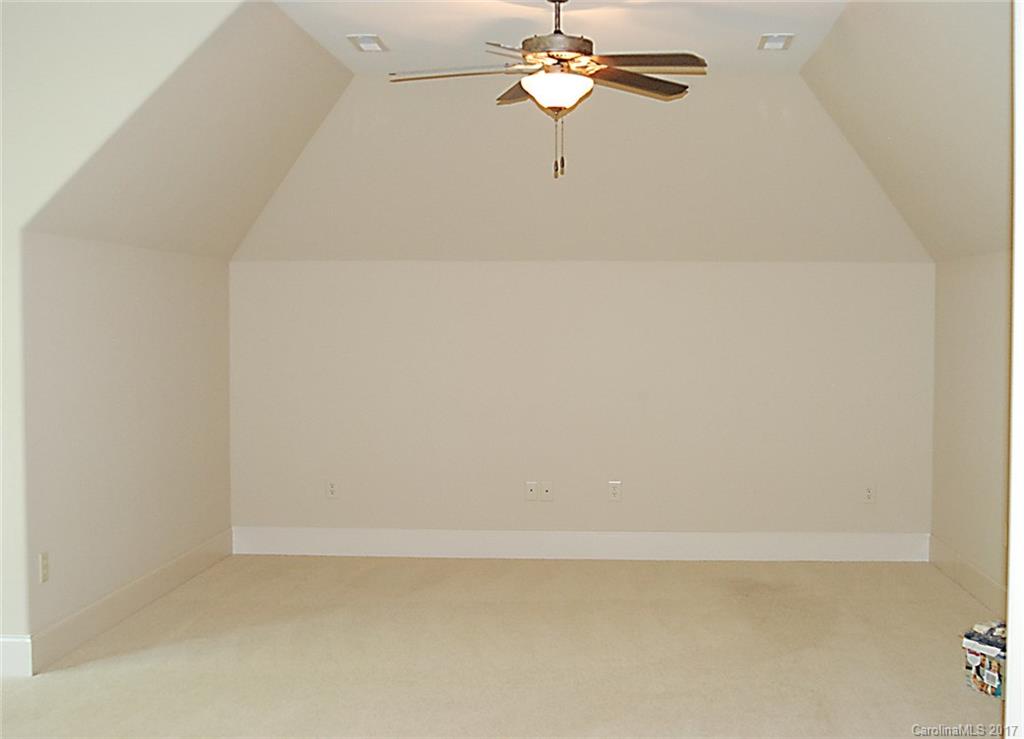 The Harbour At The Pointe - Residential