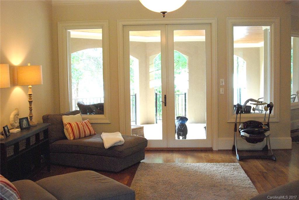 The Harbour At The Pointe - Residential