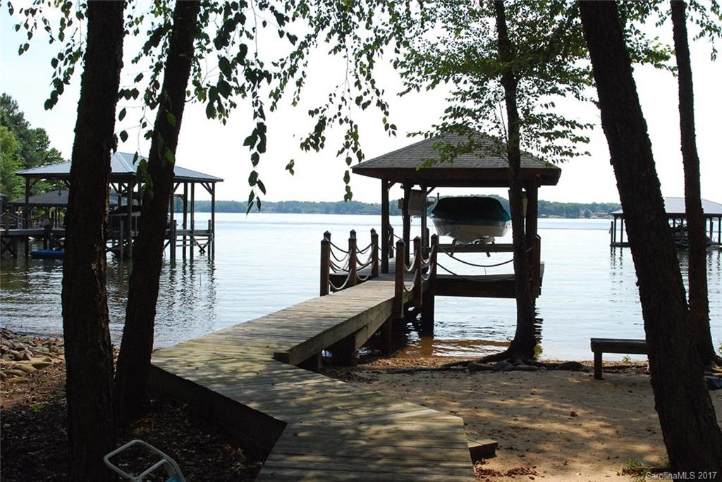 The Harbour At The Pointe - Residential