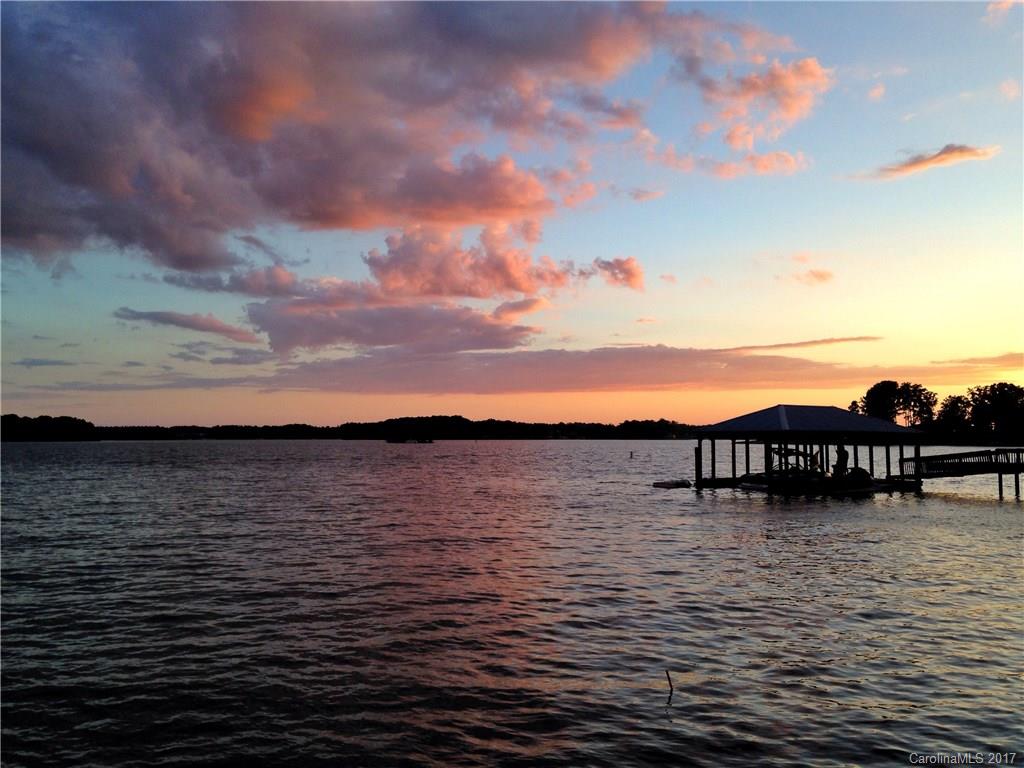 The Harbour At The Pointe - Residential