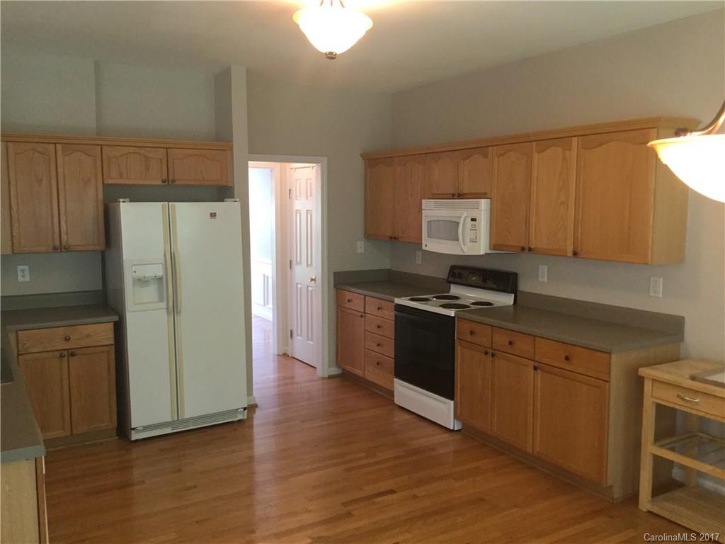 Brandon Oaks - Residential Lease