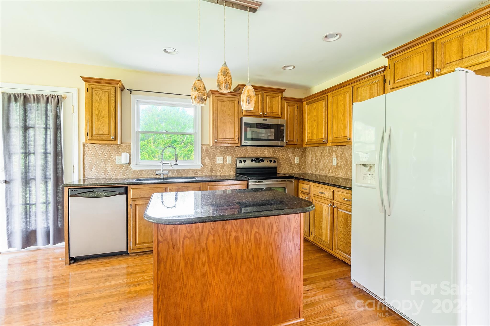 Lakeside - Residential