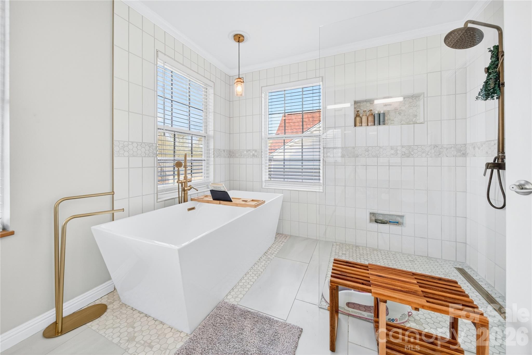 Gates at Waterside - Residential