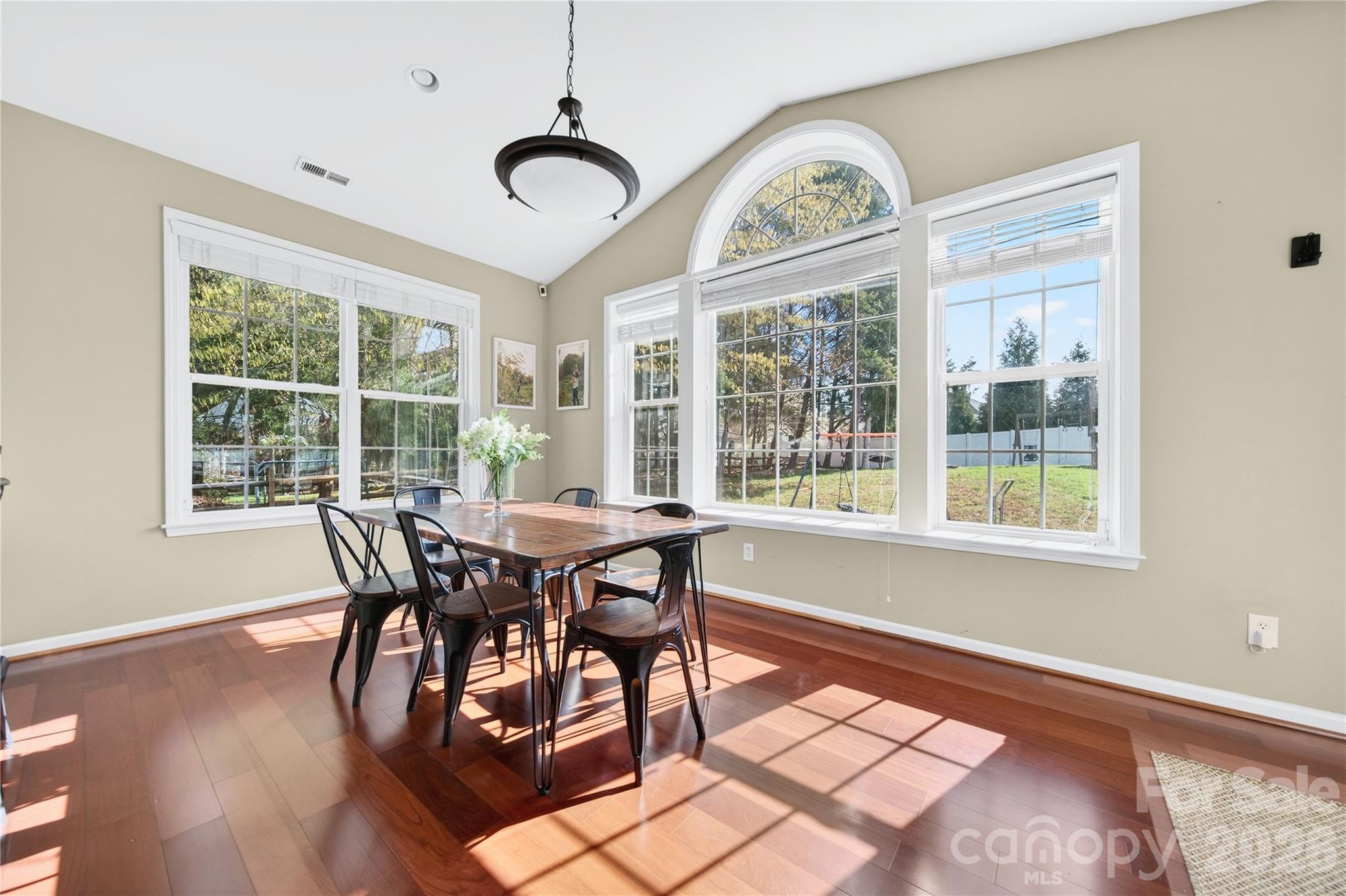 Gates at Waterside - Residential