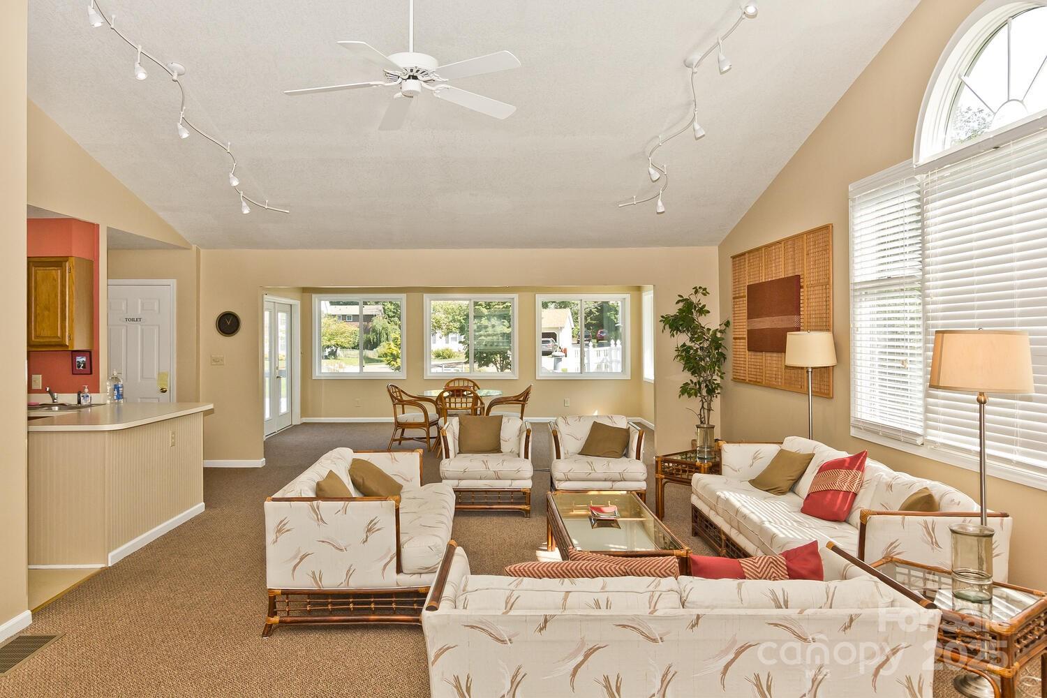 Park Avenue - Residential