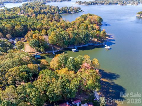 Photo of 1168 Fern Hill Road, Mooresville, NC 28117 (MLS # 4359044)