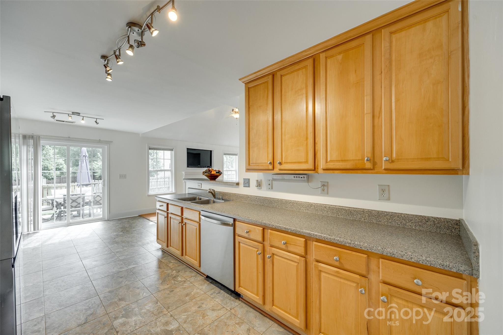 Autumn Cove At Lake Wylie - Residential