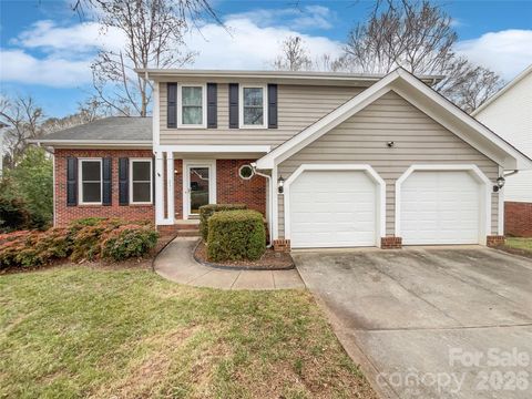 Photo of 231 Fox Hollow Road, Mooresville, NC 28117 (MLS # 4336002)