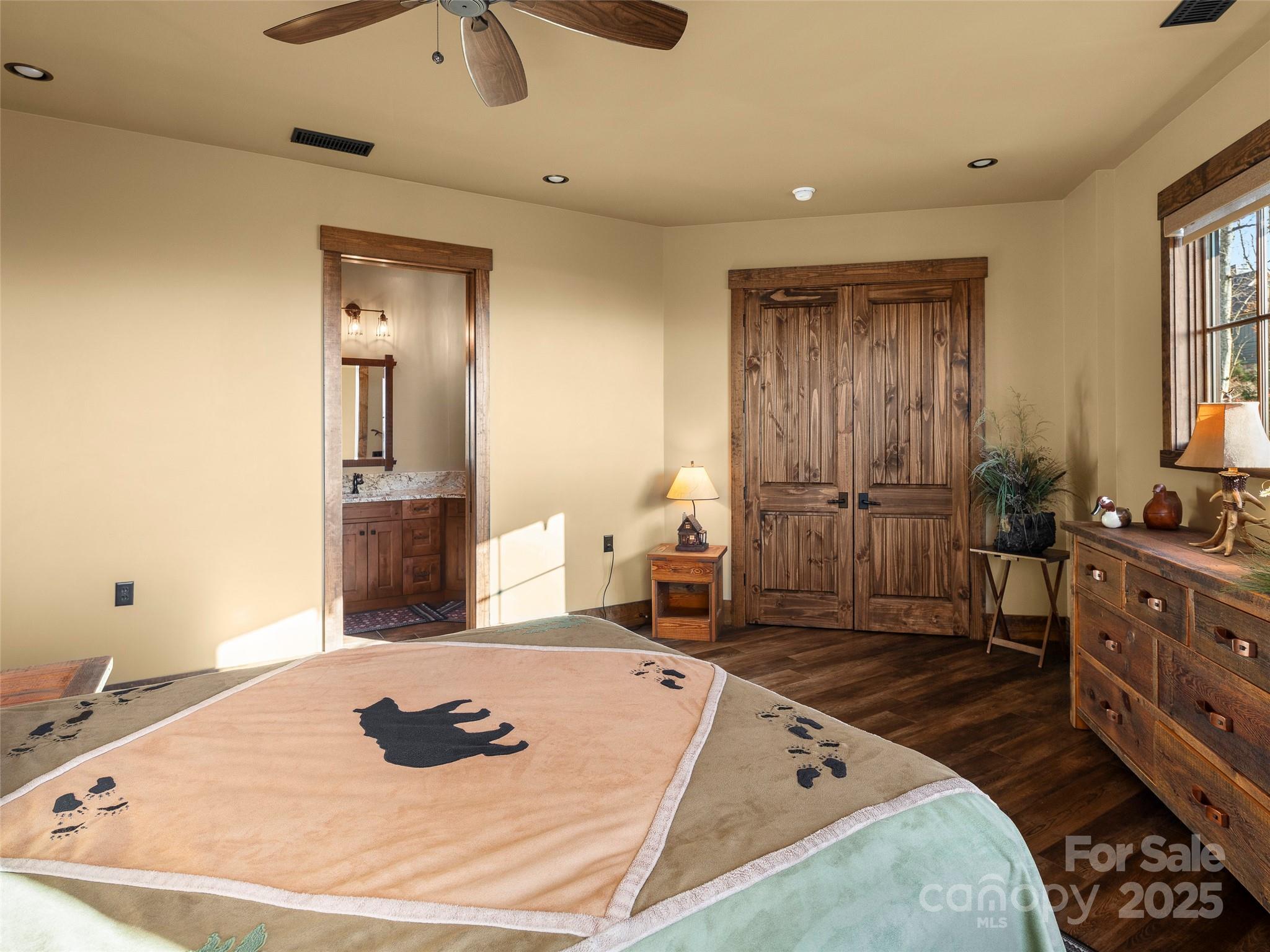 Pinchot Forest - Residential